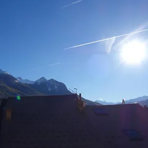 https://chez-petit-louis-appart-centre-ville-jusqua-6-personnes.fr-provencehotel.com