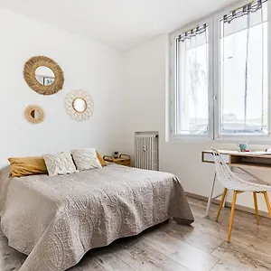 https://le-steel-appart-cosy-tout-neuf-wifi-netflix.hotels-rhonealpes.com
